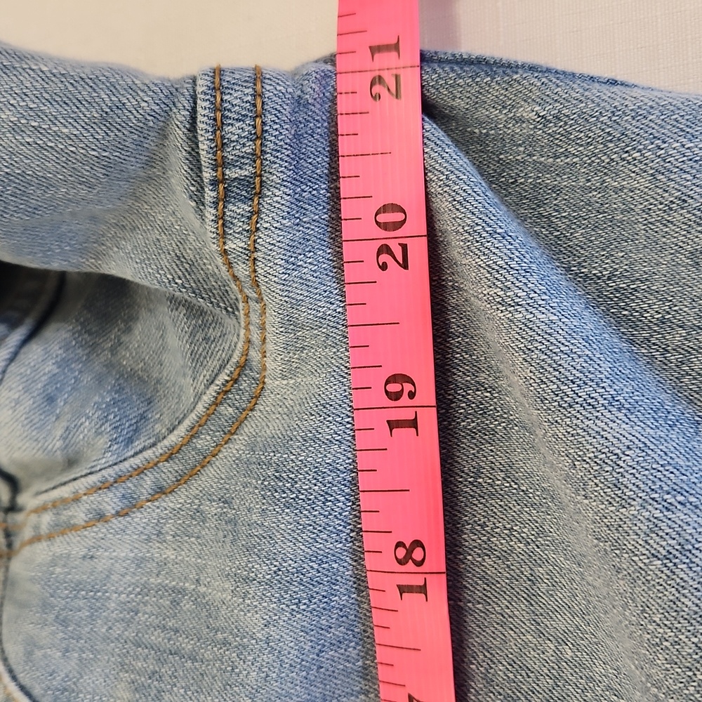 Social Standard By Sanctuary Jean Jacket. Light Wash. Size XL - Picture 10 of 11